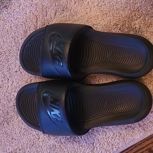 Womens Nike slides US size 9